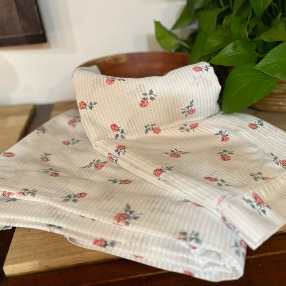 2 Vintage Shabby Chic Flat Sheets